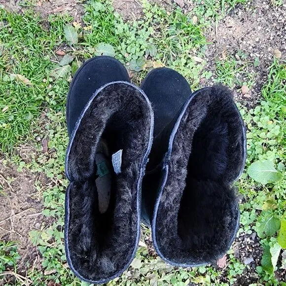 UGG AUSTRALIA - Womens Winter Boots - SIZE 7