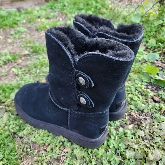 UGG AUSTRALIA - Womens Winter Boots - SIZE 7