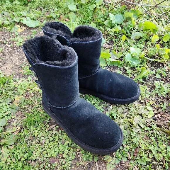 UGG AUSTRALIA - Womens Winter Boots - SIZE 7