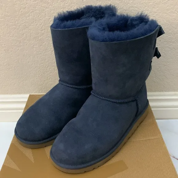 UGG Bailey bow boots navy size 6 winter boots fur boots