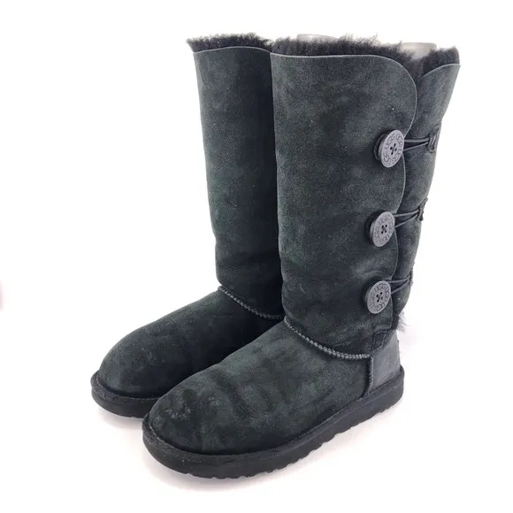 UGG Bailey Button Triplet Sheepskin Winter Boots 8
