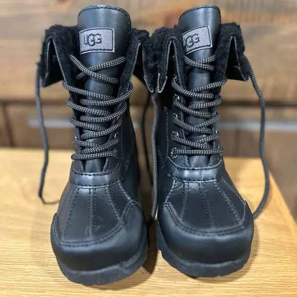 UGG Black BUTTE Lace-Up Boots