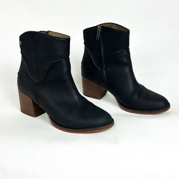 Ugg Black Leather Side Zip Ankle Chunky Heel Bootie Boots