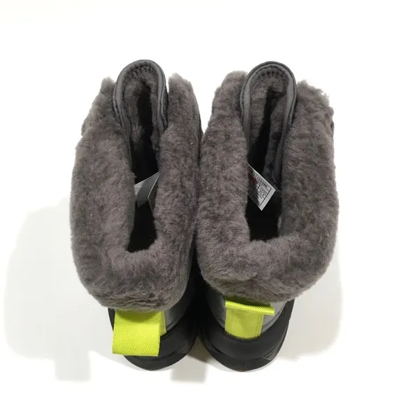 UGG BUTTE II CWR SNOW BOOTS -METAL GRAY WATERPROOF LEATHER -KIDS US 4 -NEW