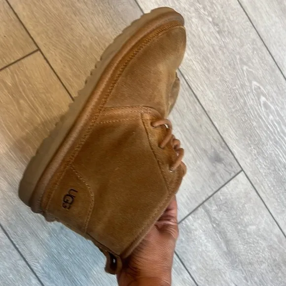 Ugg chestnut Nueumal tie suede sheepskin suede winter boots size 5/6