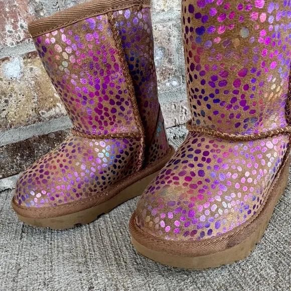 UGG Classic II Medium Chestnut Tan Spots Iridescent Toddler Girl Winter Boots