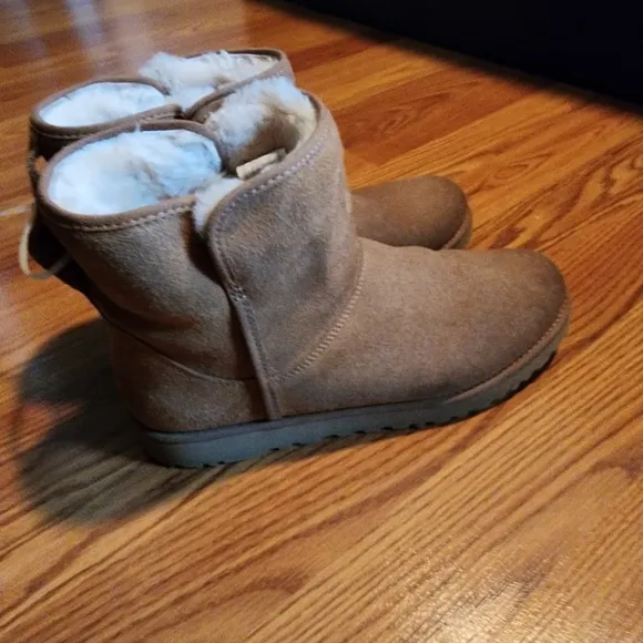 UGG Cory II Women's Suede &amp; Sheepskin Winter Ankle Boots in Chestnut Size 8.5