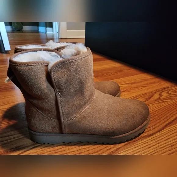 UGG Cory II Women's Suede &amp; Sheepskin Winter Ankle Boots in Chestnut Size 8.5
