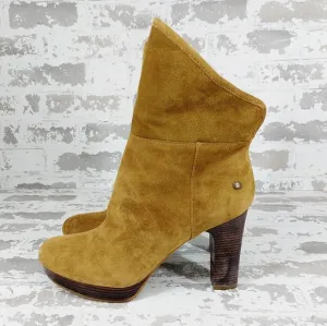 Ugg Dandelion Chestnut Brown Suede Winter Ankle Boots V406