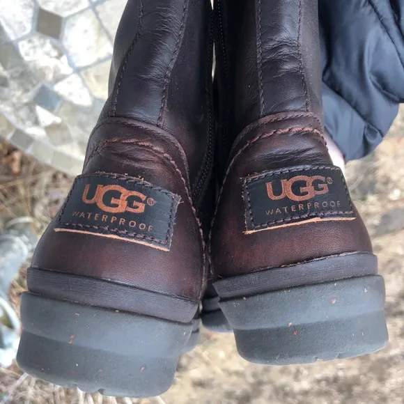 🪺UGG Dark Brown &amp; Green Wool Elsa Tall Riding Boots
