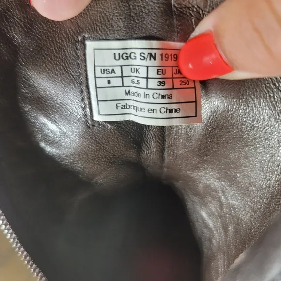 UGG Finnegan Leather Brown Equestrian Zip Up Boots Size 8