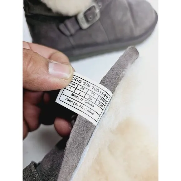 UGG Girls 5 Winter Boots