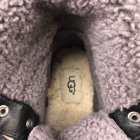 UGG Gradin Black Suede Winter Boots 7