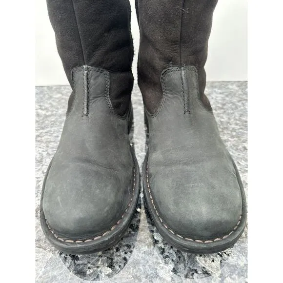 UGG Hartsville Sheepskin Leather Boots Black 5626 Mens Size 8
