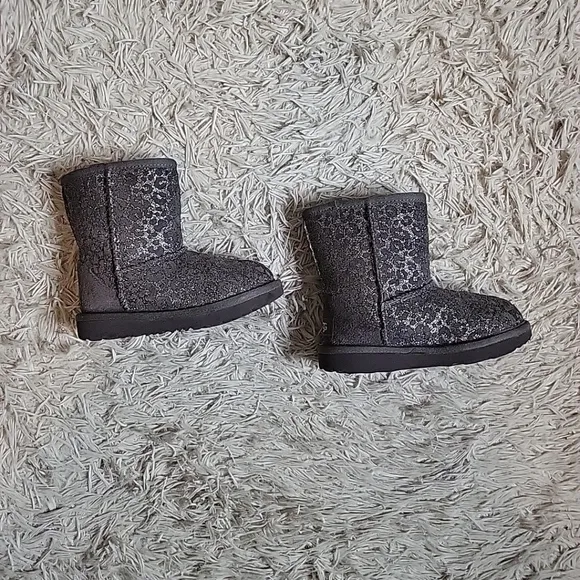 UGG Kids' Classic II Glitter Leopard Boots Size 10 Big Girls Kids 1112388T