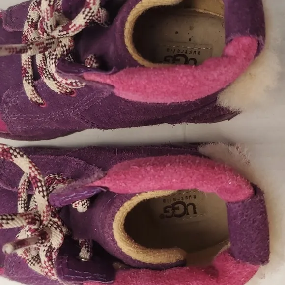 Ugg Lil' Bear Boots sz 7
