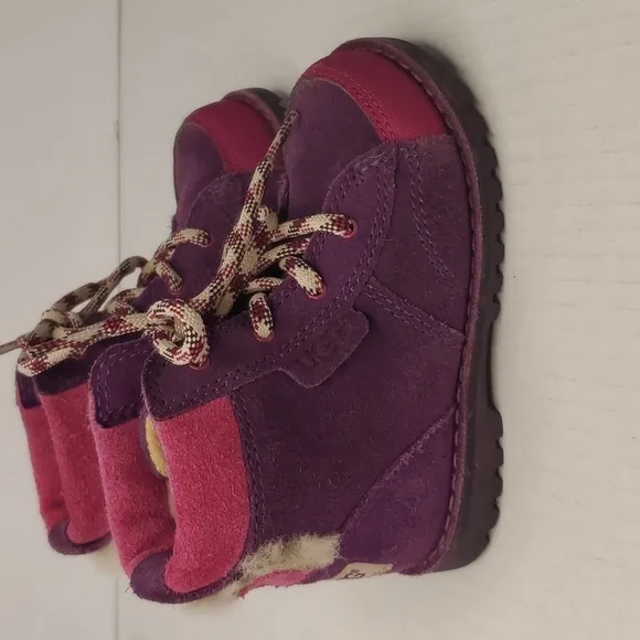 Ugg Lil' Bear Boots sz 7