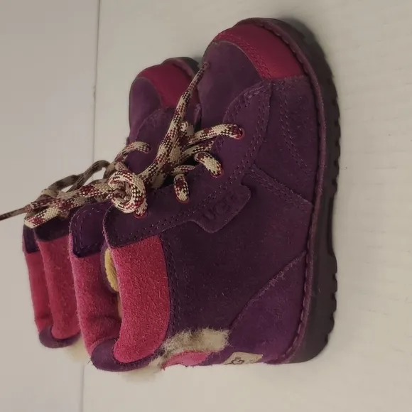 Ugg Lil' Bear Boots sz 7
