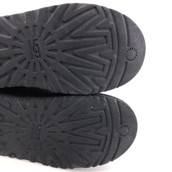 UGG Lil Sunshine Black Leather Sheepskin Winter Boots Kids 4