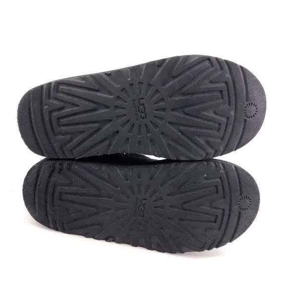 UGG Lil Sunshine Black Leather Sheepskin Winter Boots Kids 4