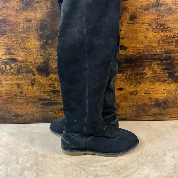 UGG Loma over the knee suede black boots womens 6.5 riding classic UGG shoes