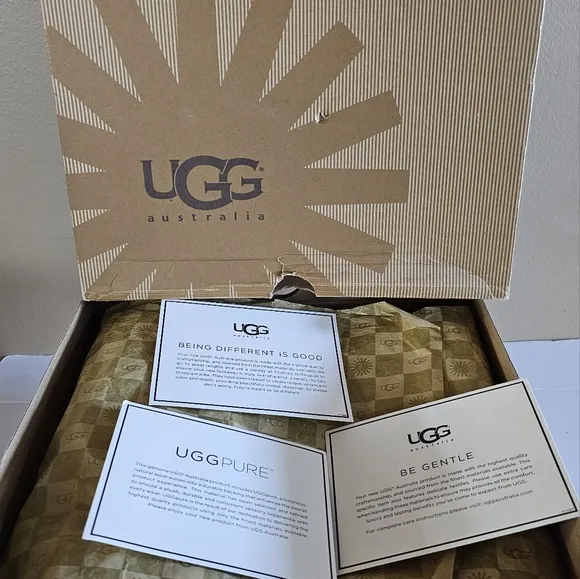 UGG Lyla Gray Boots Wool Shearling Winter Boots Size 11 NWB