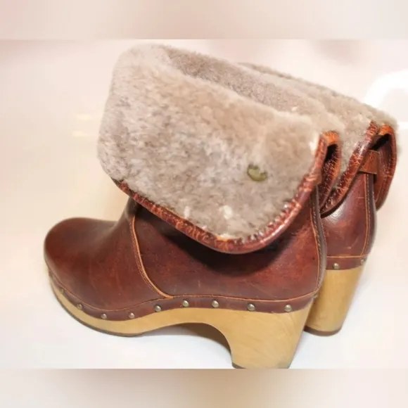 UGG Lynnea II Womens 7 38 Brown Leather Clog Boots Ankle Booties