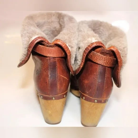 UGG Lynnea II Womens 7 38 Brown Leather Clog Boots Ankle Booties