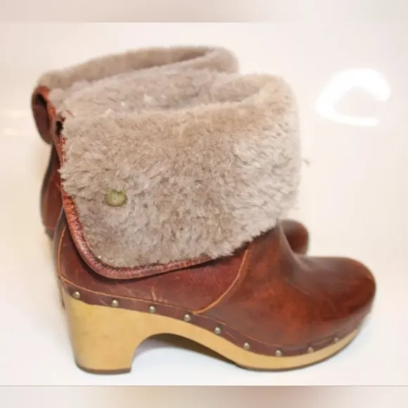 UGG Lynnea II Womens 7 38 Brown Leather Clog Boots Ankle Booties