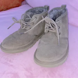 UGG Neumel Booties Suede Furry Inner Burnt Olive 38 Size 7 Women’s Boots EUC