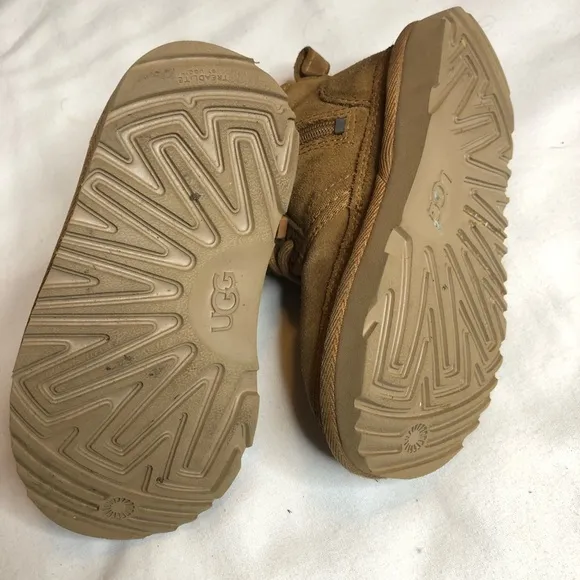 UGG Neumel kids chestnut suede fur lined winter boots