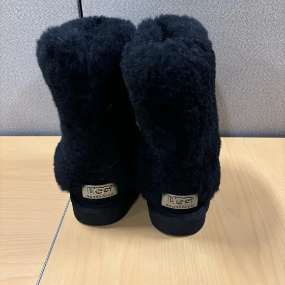 UGG Patten Sherpa Womens Size 5 Black Classic Outdoor Winter Boots