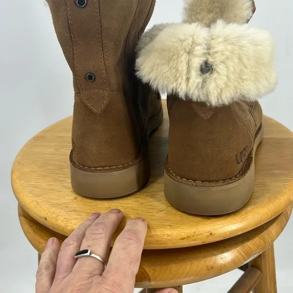 UGG Quincy,  soft sheepskin lined combat winter boot 9.5