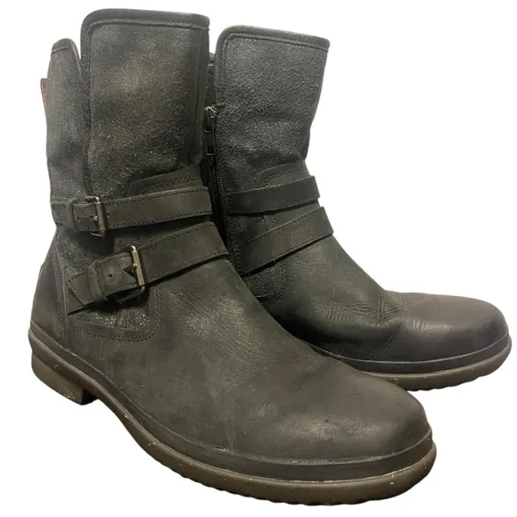 UGG Simmens Brushed Leather Lined Buckle Boots in Black Women's 10