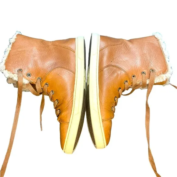 UGG starlyn high top leather sneakers | UGG leather boots with fur | size 7