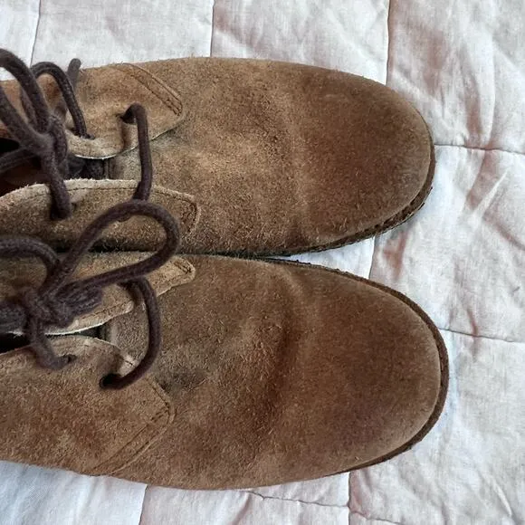 UGG Tan Suede Lace Up Boots - Mens 7