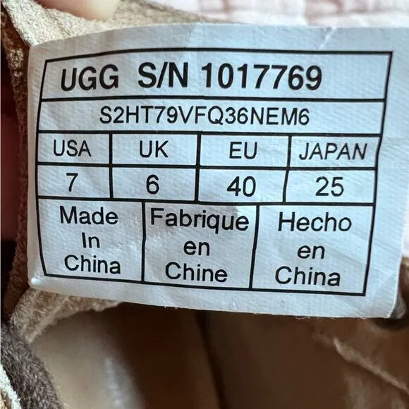 UGG Tan Suede Lace Up Boots - Mens 7
