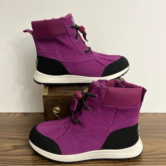 UGG Turlock Waterproof Insulated Snow Boots Purple Size Girls Size 5 Sn 1103505K
