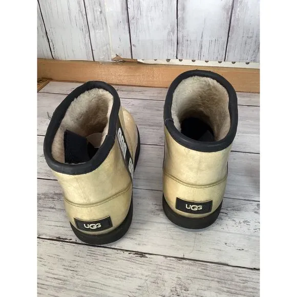 Ugg Two tone Snow Boots for Kids Size 1