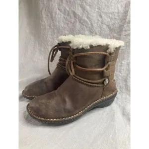 UGG WOMEN'S BROWN LEATHER LINED 1001815 CASPIA ANKLE BOOTS SIZE 5