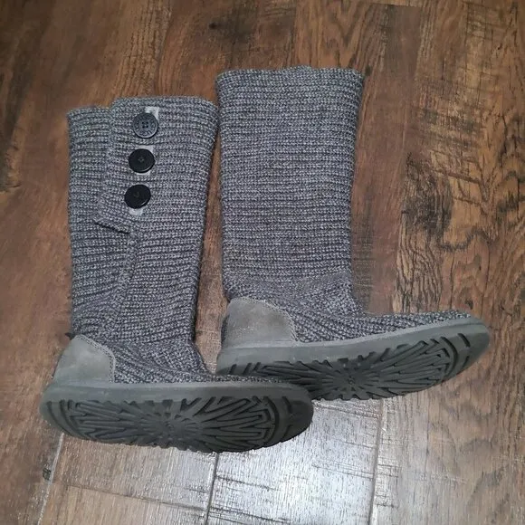 UGG Women's Classic Cardy Sock Boots Gray Knit Sheepskin Winter Fold Over Size 6