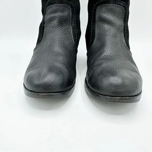 Ugg Women’s Lou Leather/Suede Low Boot Black w/Sheepskin Insole Size 5.5