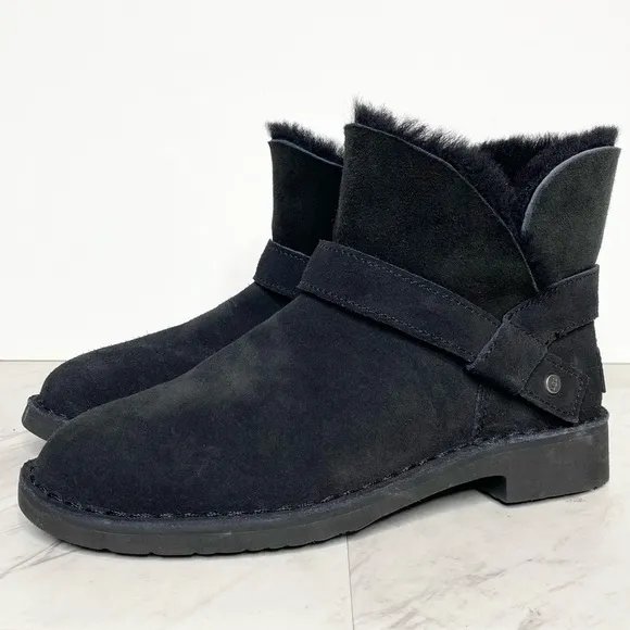 UGG Zariyah Black Suede Winter Boot 6