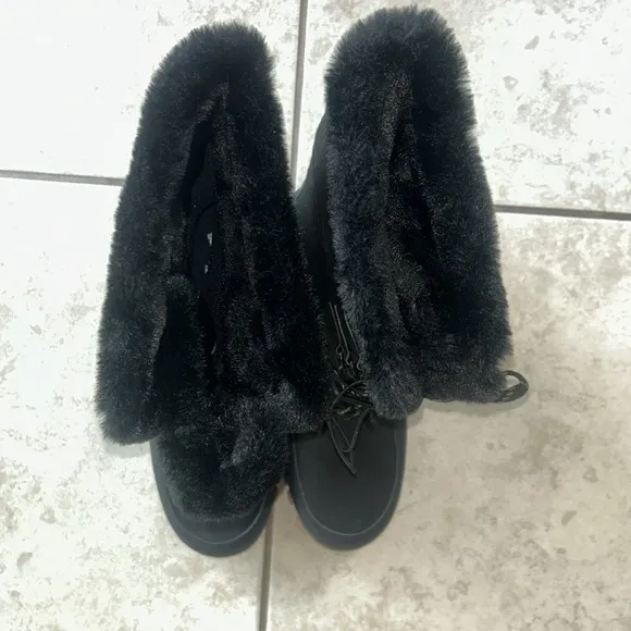 Universal Thread Warmest Faux Fur Winter Boots