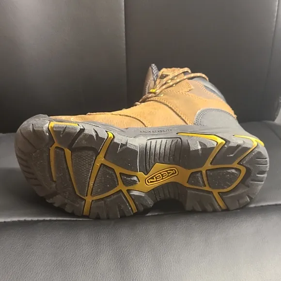 USA MADE Keen Brown Boots with High-Top Ankle Support and Steal Toe Front!
