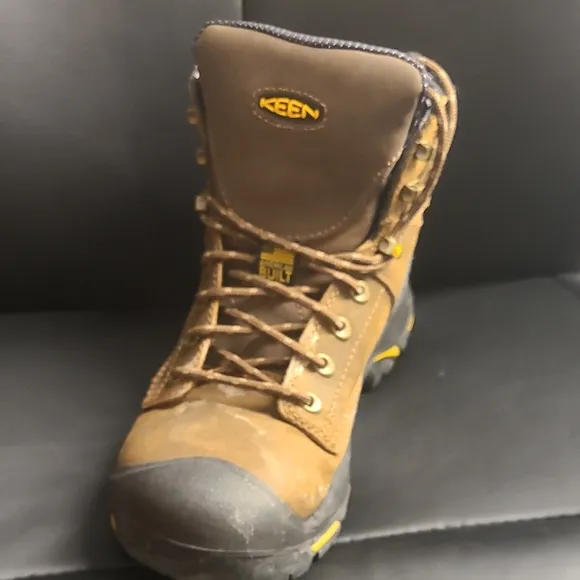 USA MADE Keen Brown Boots with High-Top Ankle Support and Steal Toe Front!