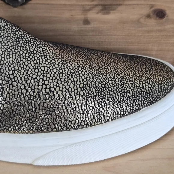 Vans 8 NEW Classic Slip On Metallic Gold Dots Low Top Sneakers SK8 Shoes 9.5
