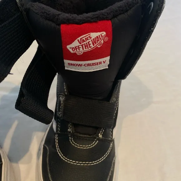 VANS Cruiser V Vansguard MTE - Kids Snow Boots - Black / White Toddler Size 12