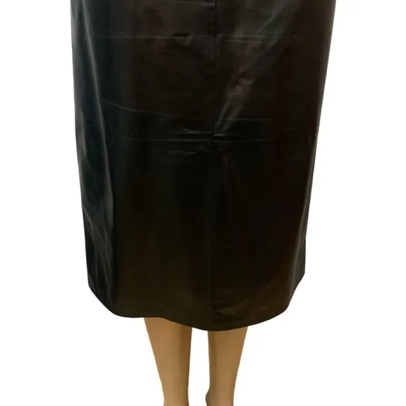 Vintage 80’s Saks Fifth Avenue Black Leather Below The Knee Straight Lined Skirt
