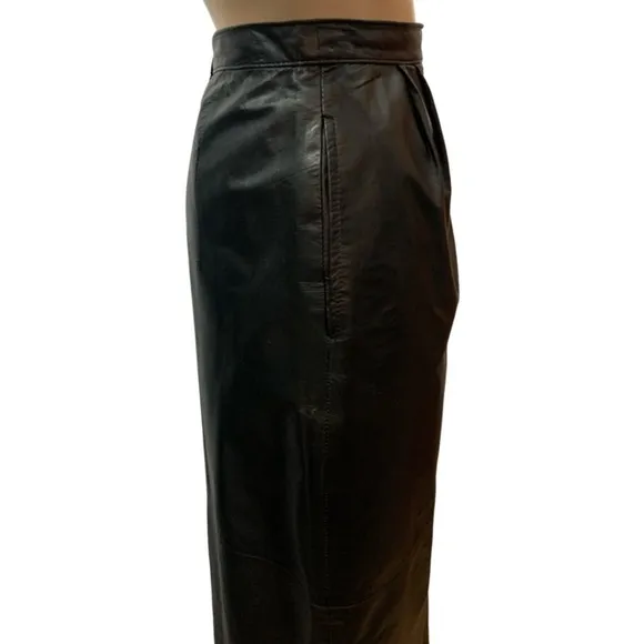 Vintage 80’s Saks Fifth Avenue Black Leather Below The Knee Straight Lined Skirt